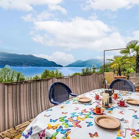 A Moment Of Peace By Interhome Apartamento Porto Valtravaglia